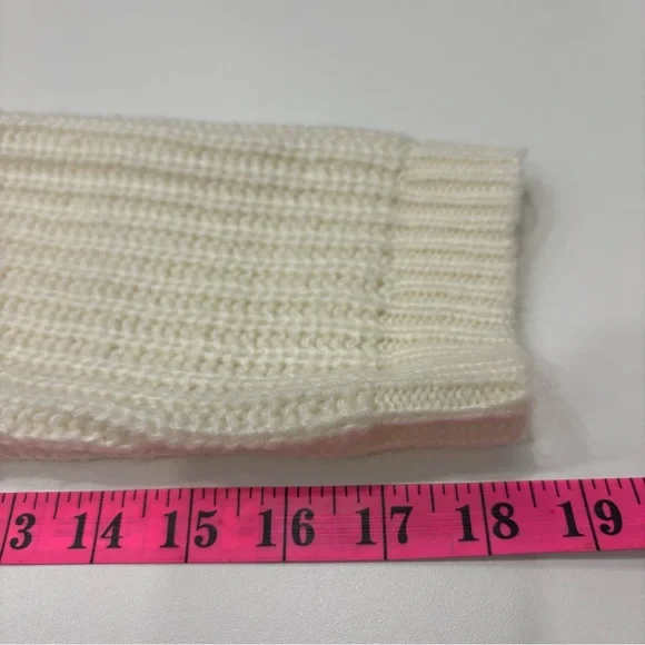 Cozy Cream Turtleneck Sweater - Picture 9 of 10